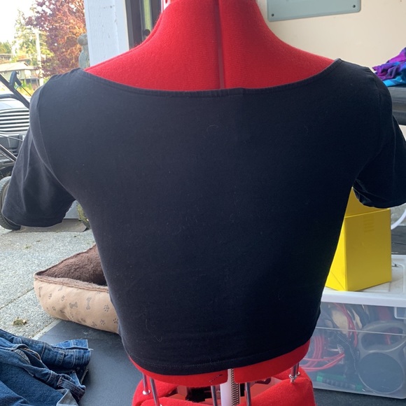 Y2K Bleach butterfly art crop top - Picture 2 of 3